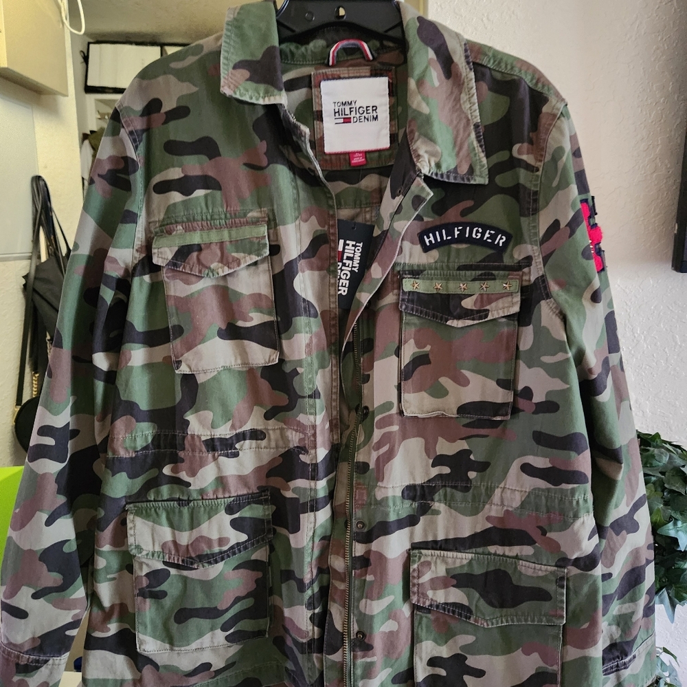 Tommy Hilfiger 3 piece set